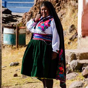 peru holidays, discover the amazing lake titicaca when on a vacation trip