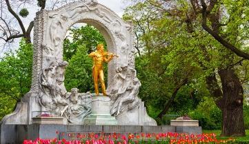 Statue of Johann Strauss in Vienna, Austria